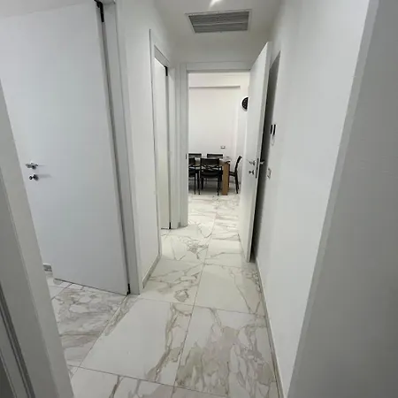 Moderno E Luminoso Sanremo